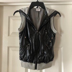 BCBG LOLA Zippered Hoodie Vest Like New XS